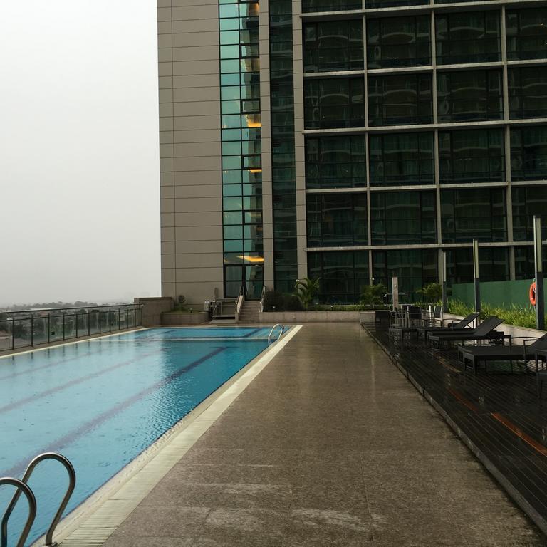 Haus 1 @ Imperial Suites Kuching Extérieur photo