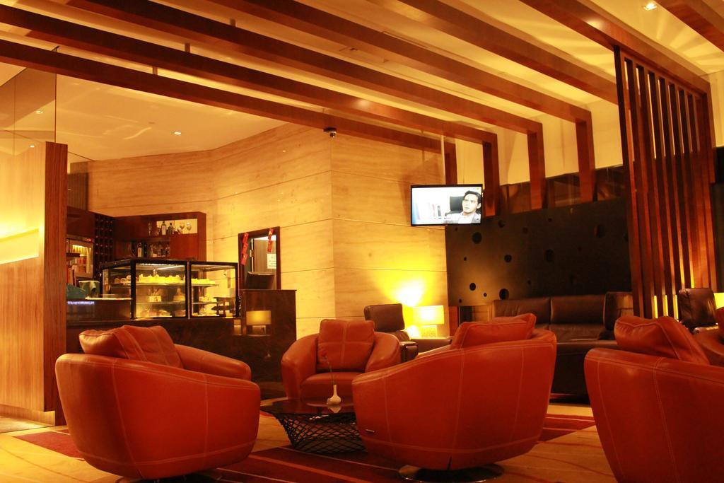 Haus 1 @ Imperial Suites Kuching Extérieur photo