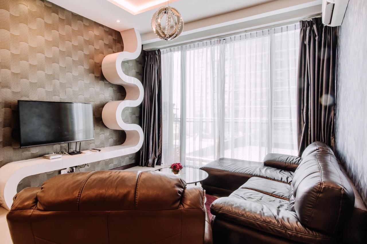 Haus 1 @ Imperial Suites Kuching Extérieur photo