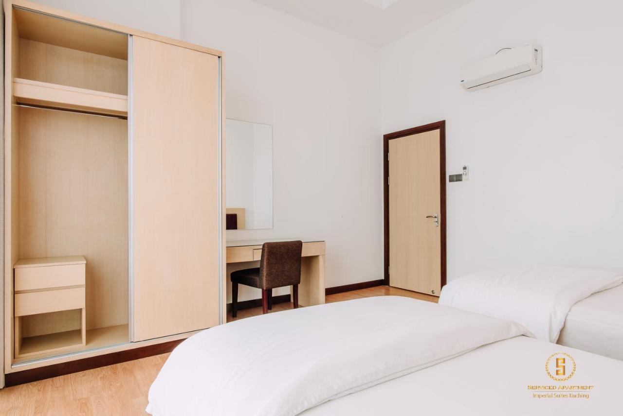 Haus 1 @ Imperial Suites Kuching Extérieur photo
